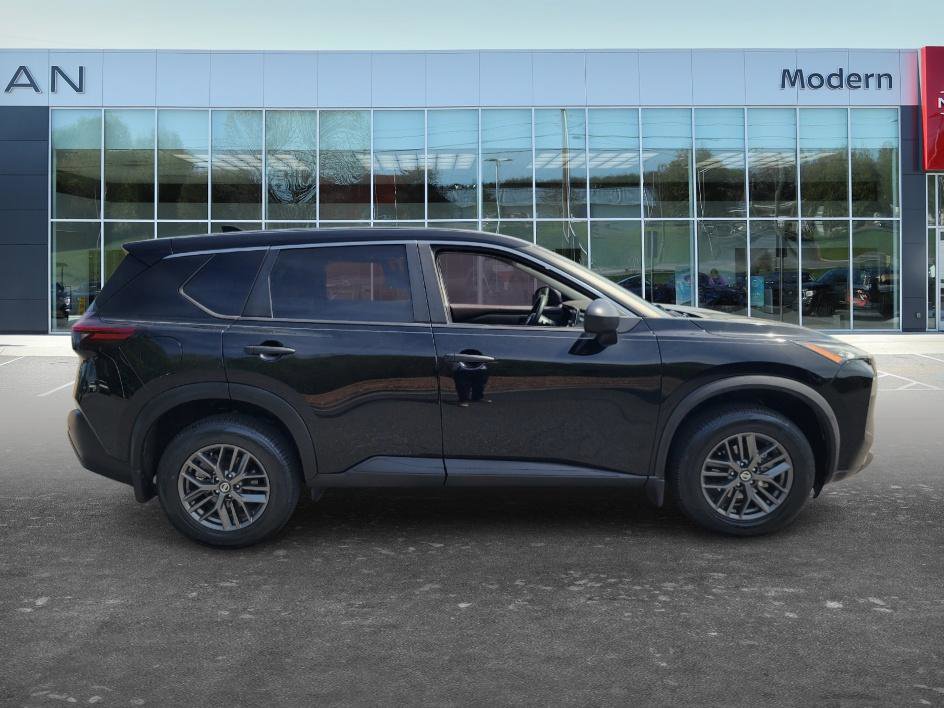 Used 2021 Nissan Rogue S image 4