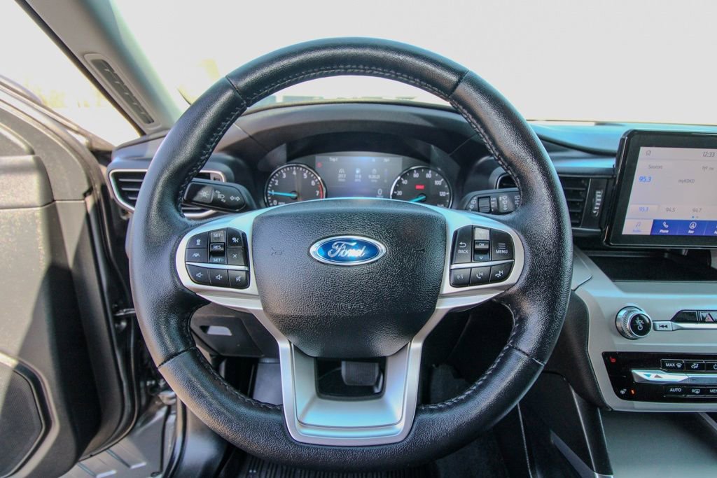 Used 2023 Ford Explorer XLT w/ Equipment Group 202A image 20
