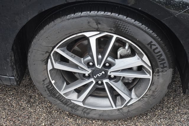 Used 2023 Kia Forte LXS FWD image 11