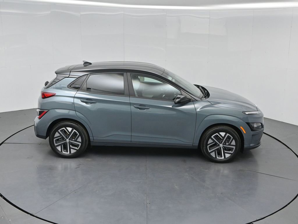 Used 2023 Hyundai Kona SE w/ Cargo Package FWD image 40