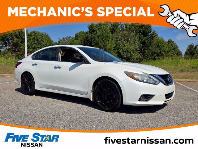 Used 2017 Nissan Altima 2.5 SR w/ Midnight Edition Package