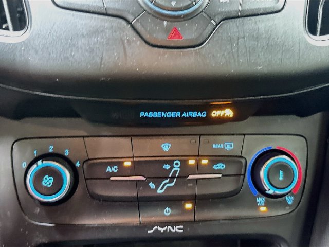 Used 2018 Ford Focus SE FWD image 13
