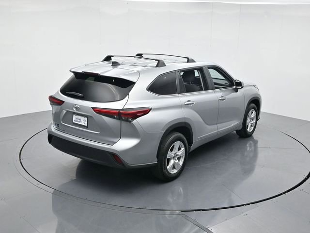 Used 2023 Toyota Highlander L image 40