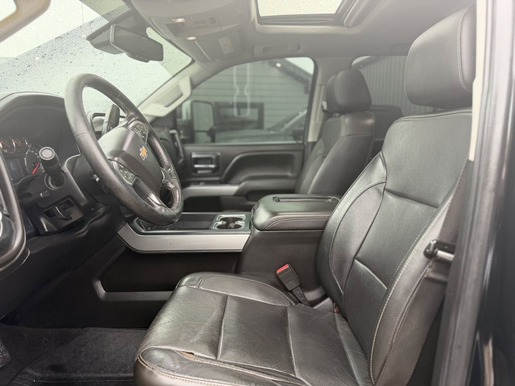 Used 2019 Chevrolet Silverado 2500 LTZ w/ Duramax Plus Package AWD/4WD image 5