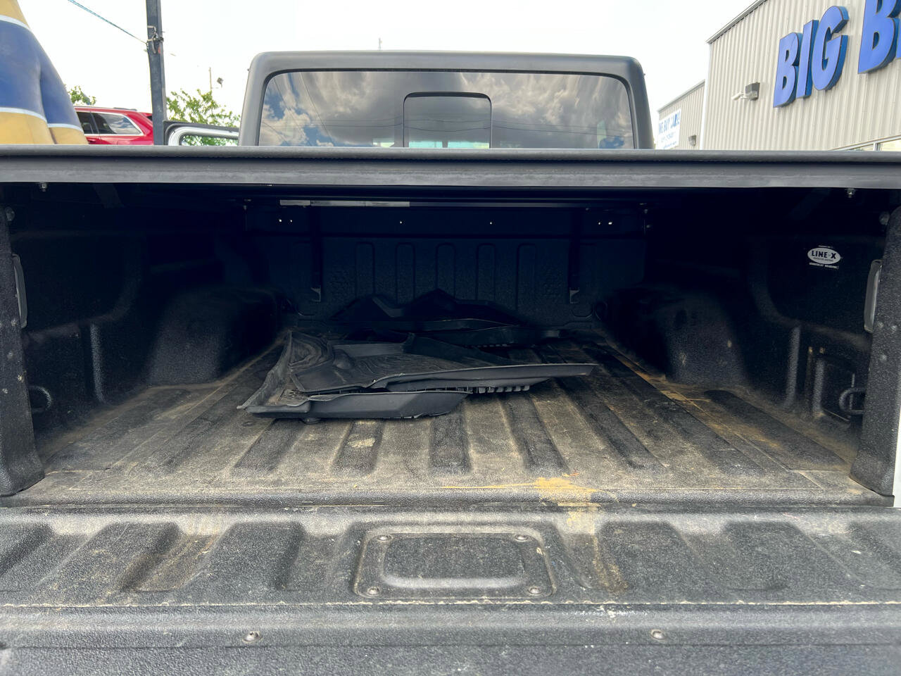 Used 2021 Jeep Gladiator Sport image 11