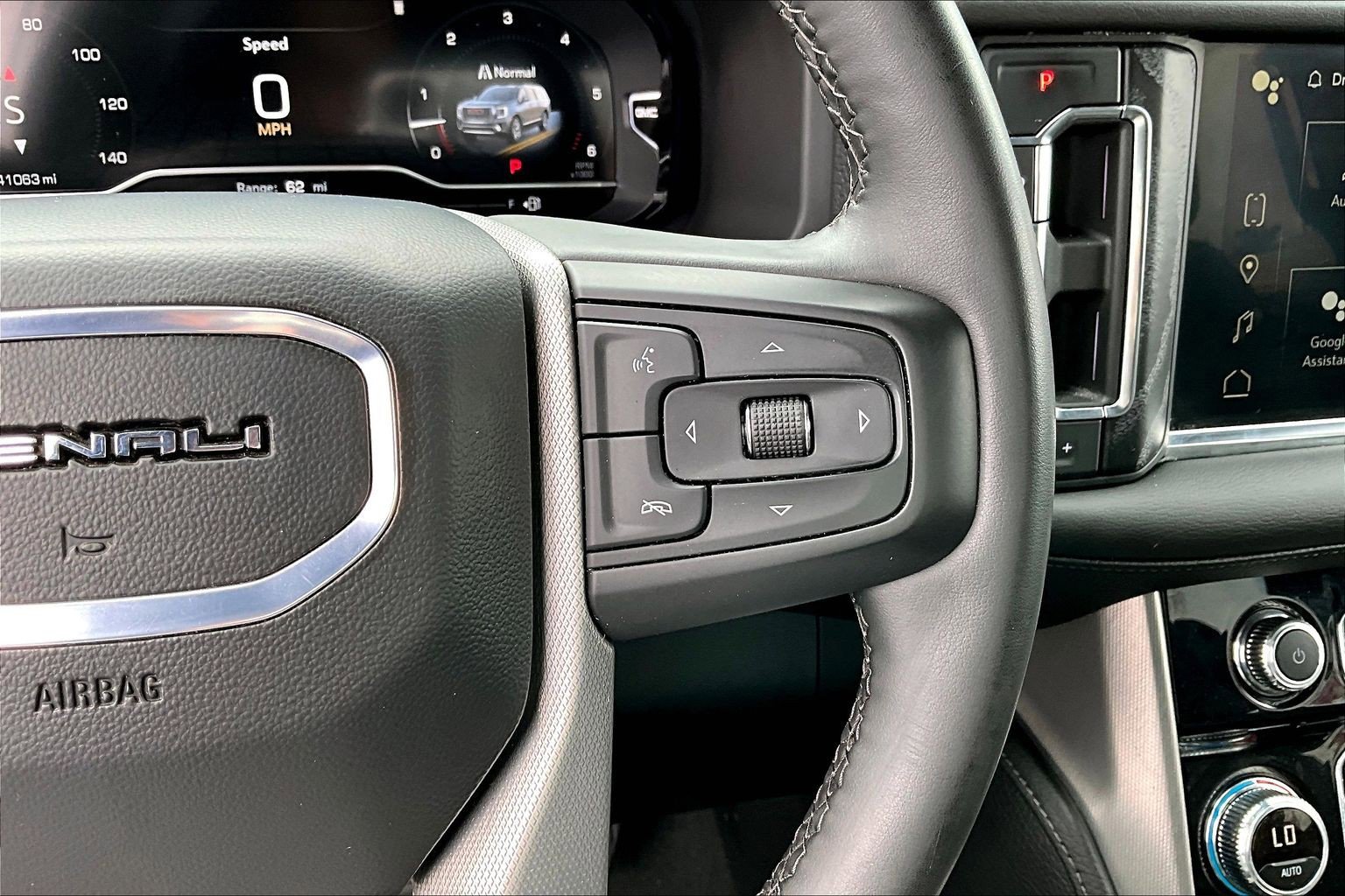 Certified 2024 GMC Yukon Denali RWD image 22