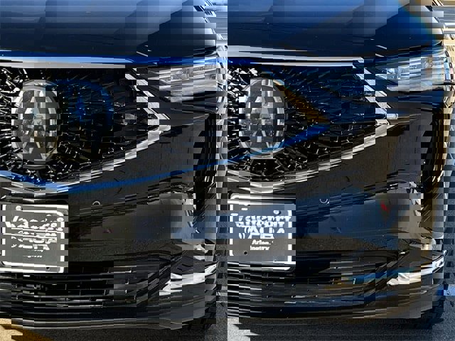 Certified 2023 Acura MDX FWD w/ Technology Package image 8