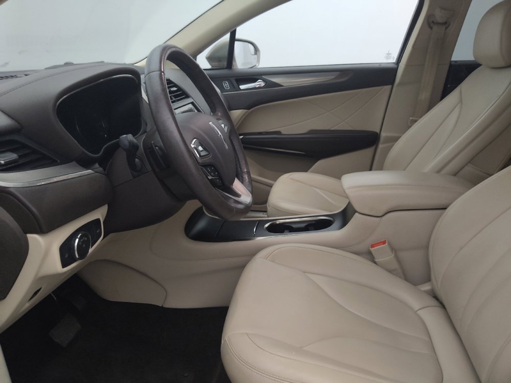 Used 2018 Lincoln MKC Premiere FWD image 17
