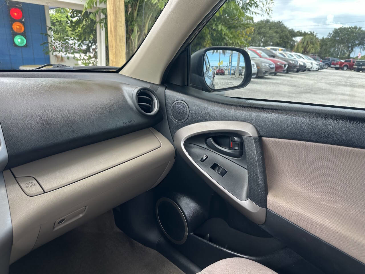 Used 2007 Toyota RAV4 2WD image 13