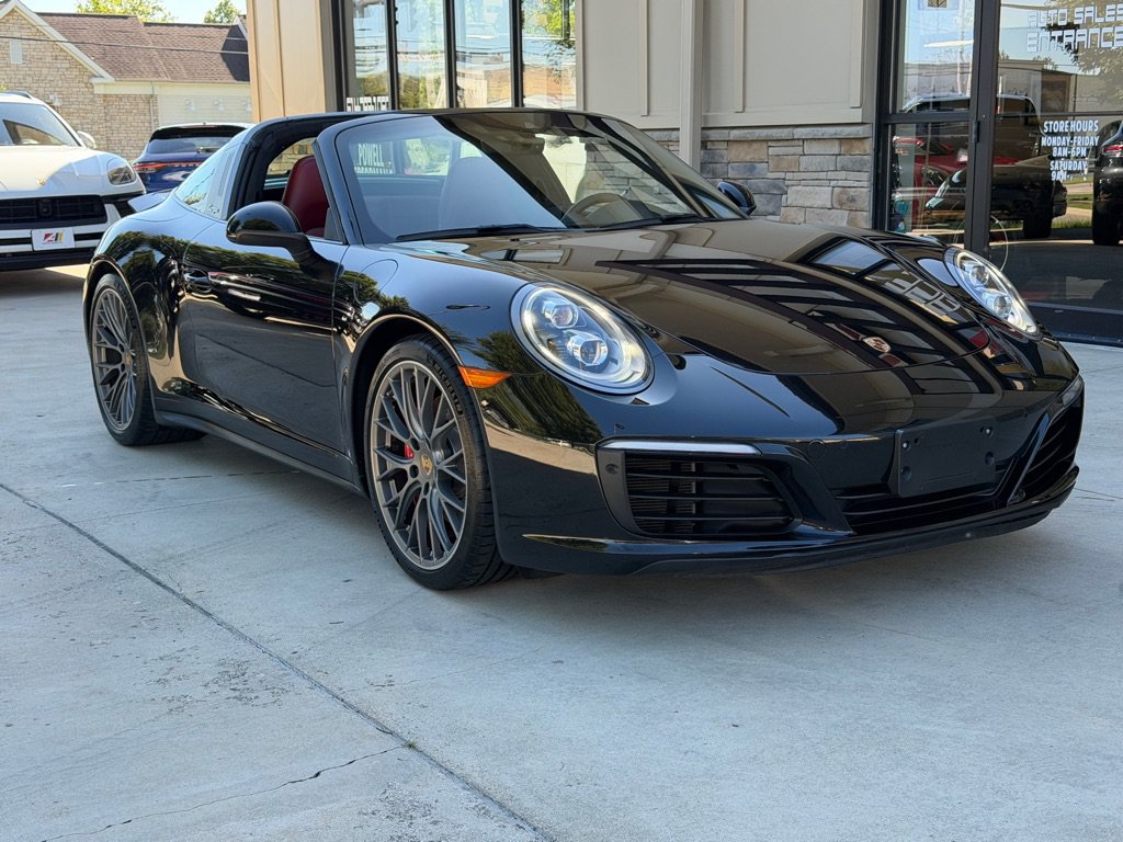 Used 2018 Porsche 911 Targa 4S AWD/4WD image 3