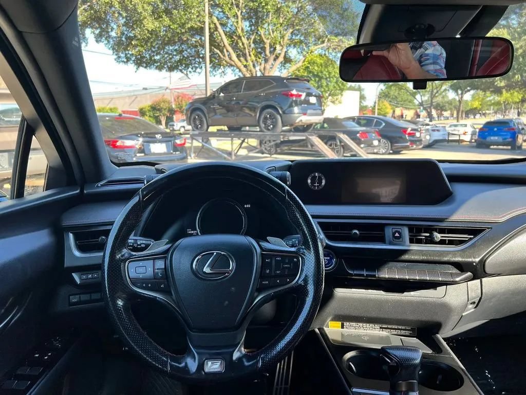 Used 2020 Lexus UX 250h F Sport AWD/4WD image 18