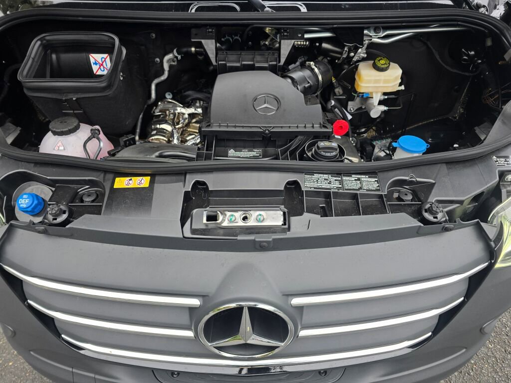 New 2025 Mercedes-Benz Sprinter 2500 image 11