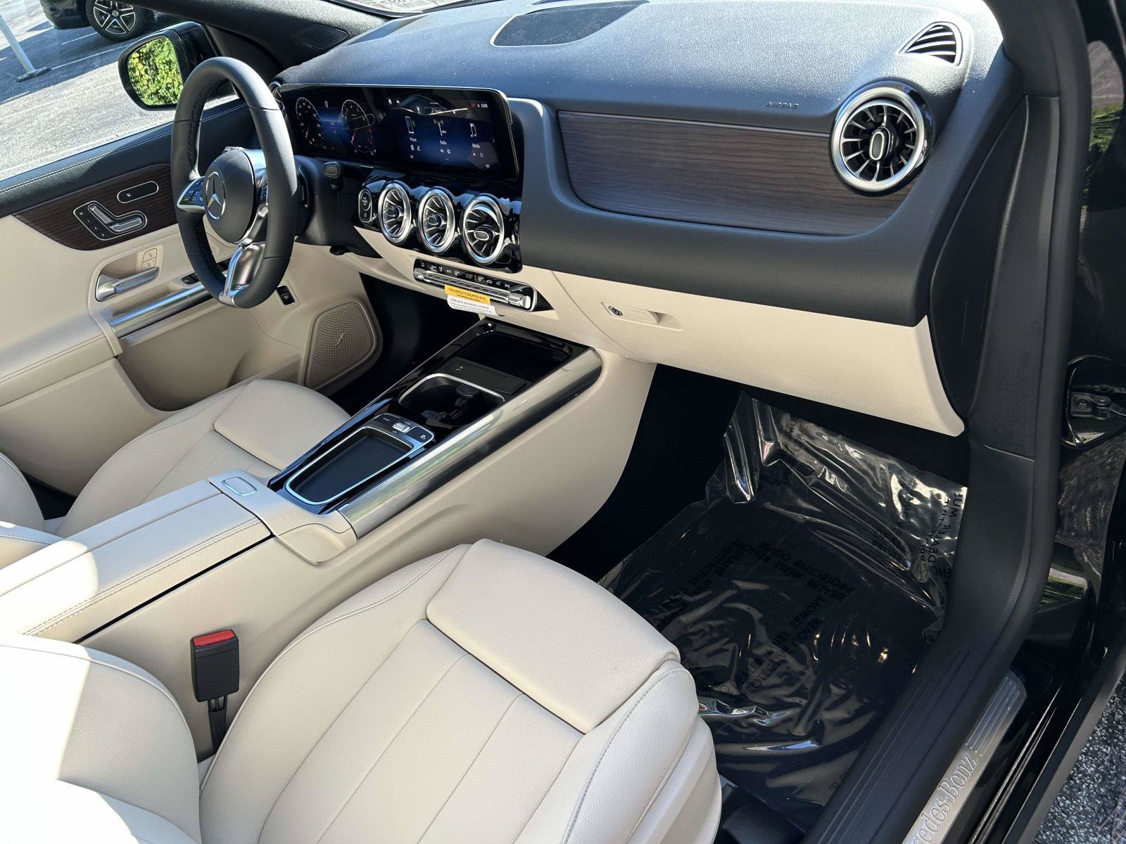 New 2026 Mercedes-Benz GLA 250 4MATIC image 41