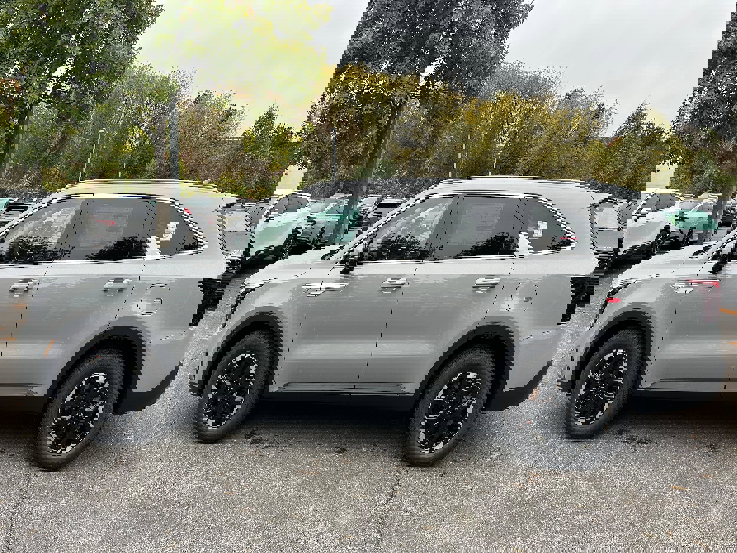 New 2026 Kia Sorento S image 8