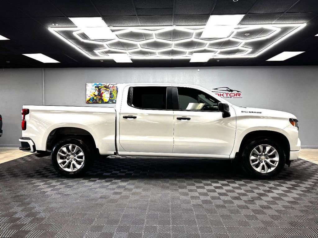 Used 2023 Chevrolet Silverado 1500 Custom image 17
