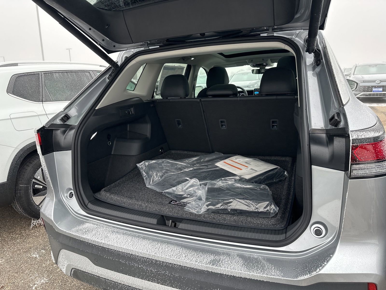 New 2026 Volkswagen Tiguan SE AWD/4WD image 24