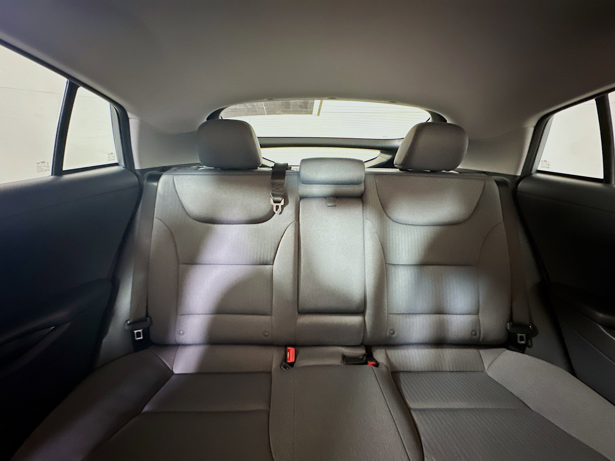 Used 2022 Hyundai Ioniq SE image 30