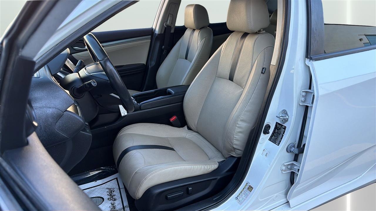 Used 2018 Honda Civic Touring image 12