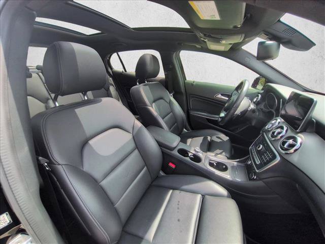 Used 2018 Mercedes-Benz GLA 250 image 21
