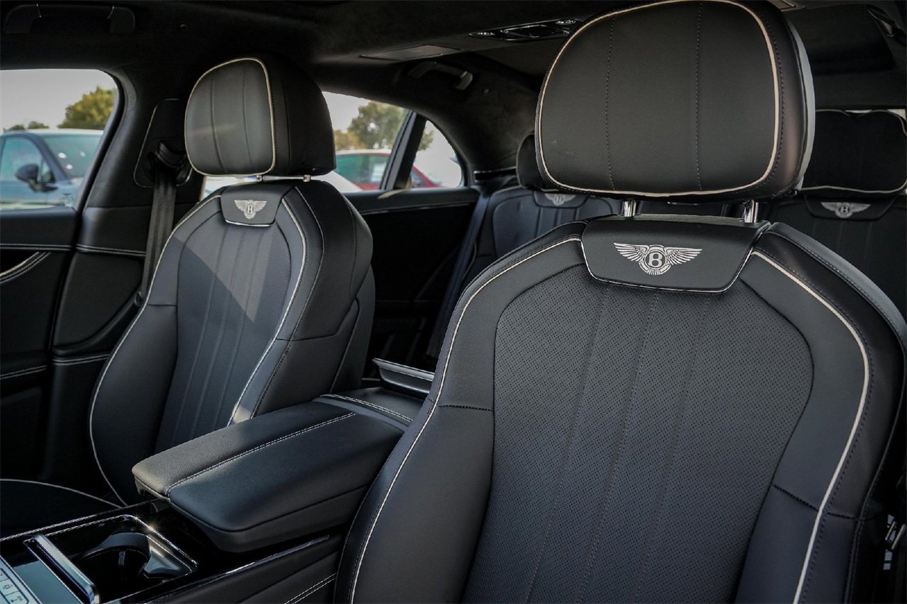 New 2026 Bentley Flying Spur Plug-In Hybrid image 19
