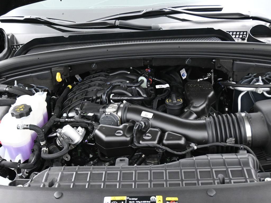 New 2025 Jeep Grand Cherokee L Altitude image 11