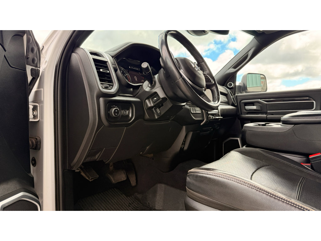 Used 2020 RAM 3500 Laramie AWD/4WD image 14