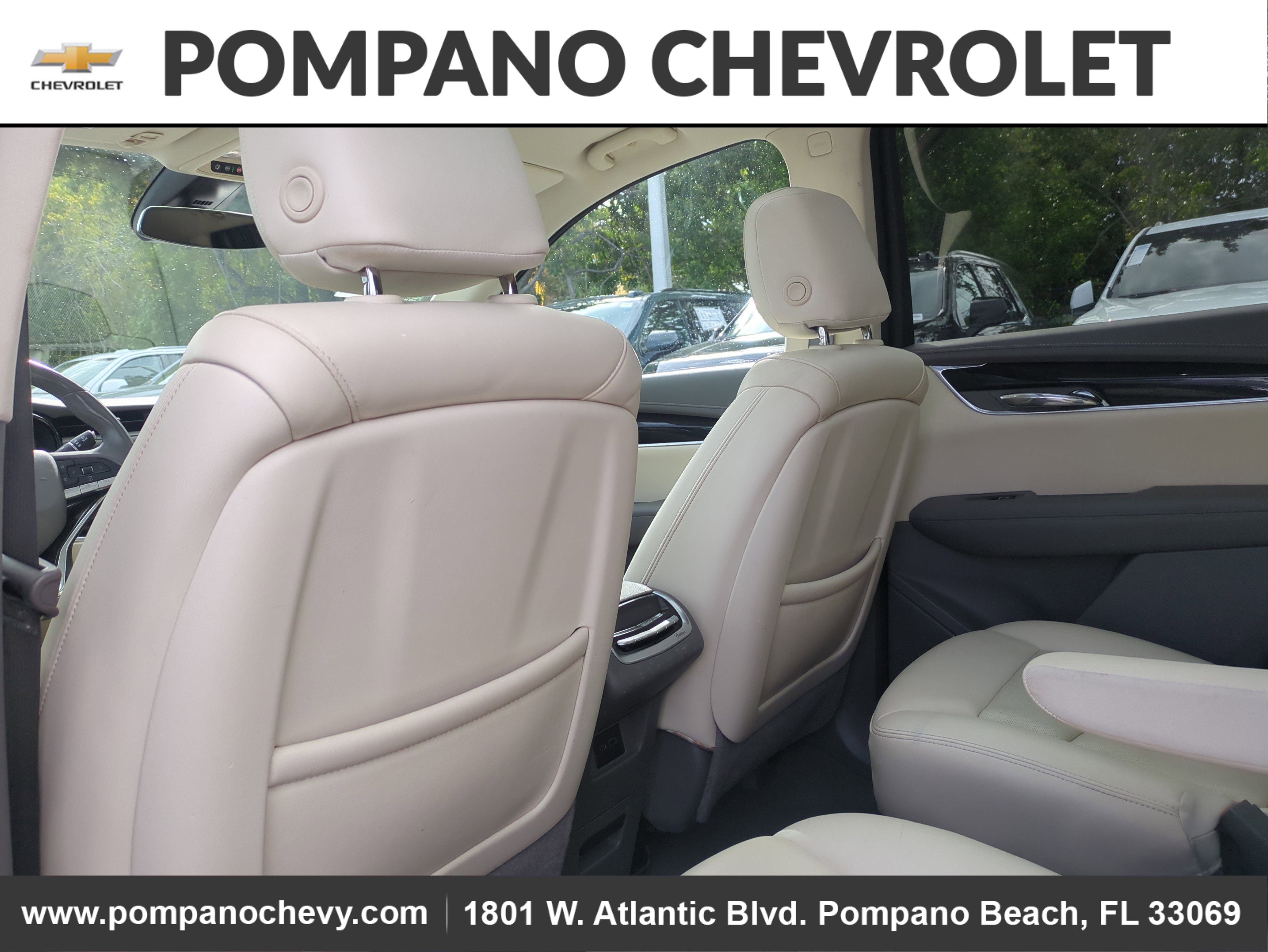 Used 2021 Cadillac XT6 Premium Luxury image 16