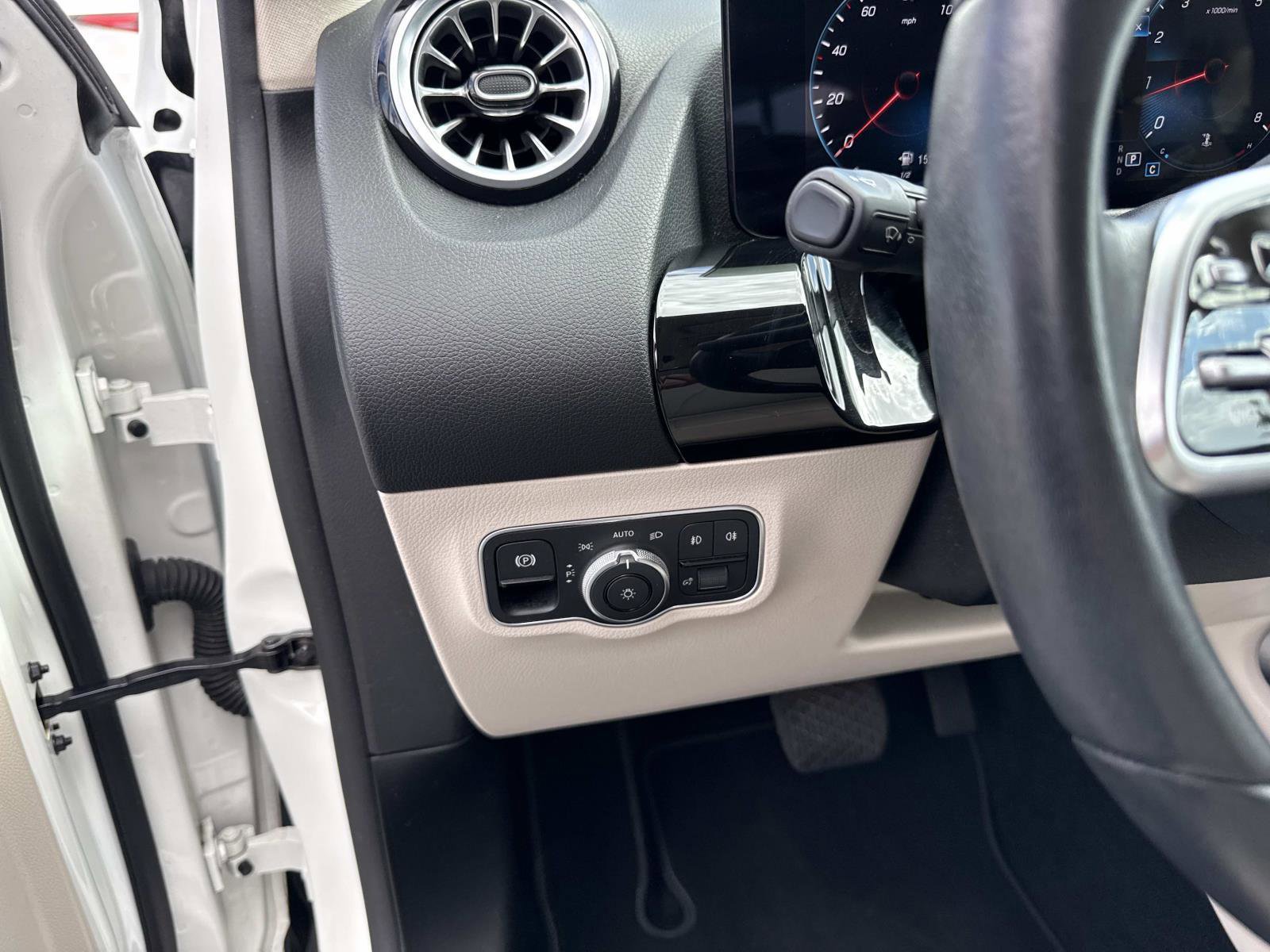 Used 2023 Mercedes-Benz GLA 250 image 28