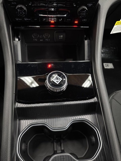 New 2025 Jeep Grand Cherokee Laredo X w/ Luxury Tech Group I image 12