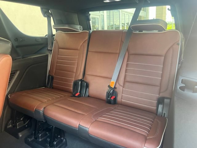 Used 2023 GMC Yukon Denali Ultimate AWD/4WD image 14