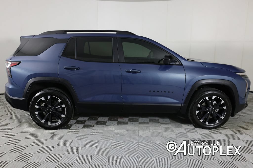 Used 2025 Chevrolet Equinox RS w/ Safety and Technology Package FWD image 4