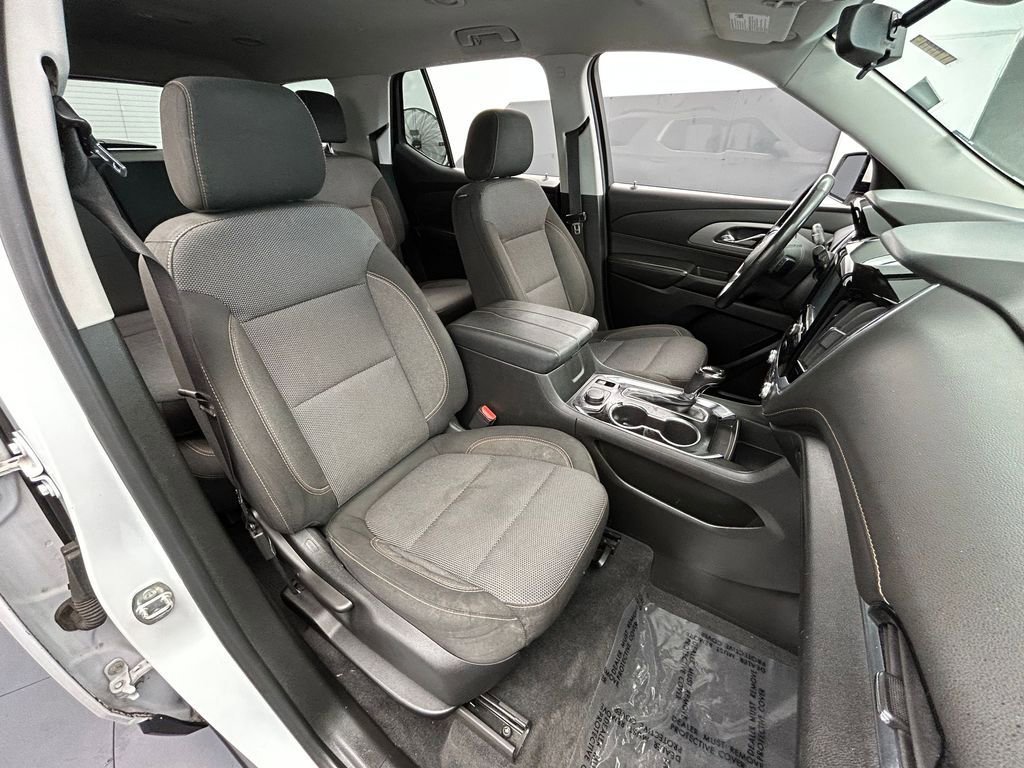 Used 2019 Chevrolet Traverse LT FWD image 42
