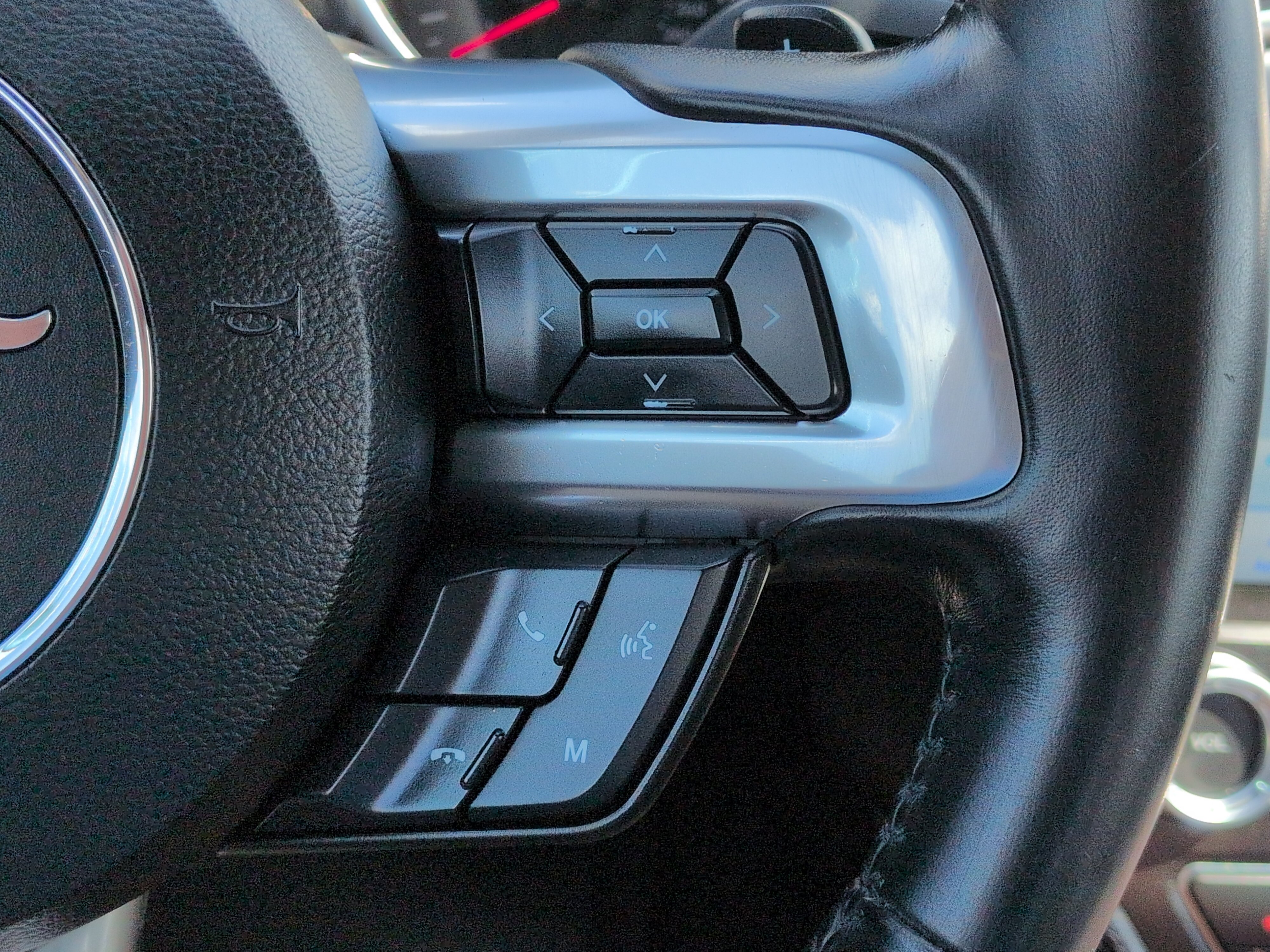 Certified 2020 Ford Mustang Premium RWD image 22