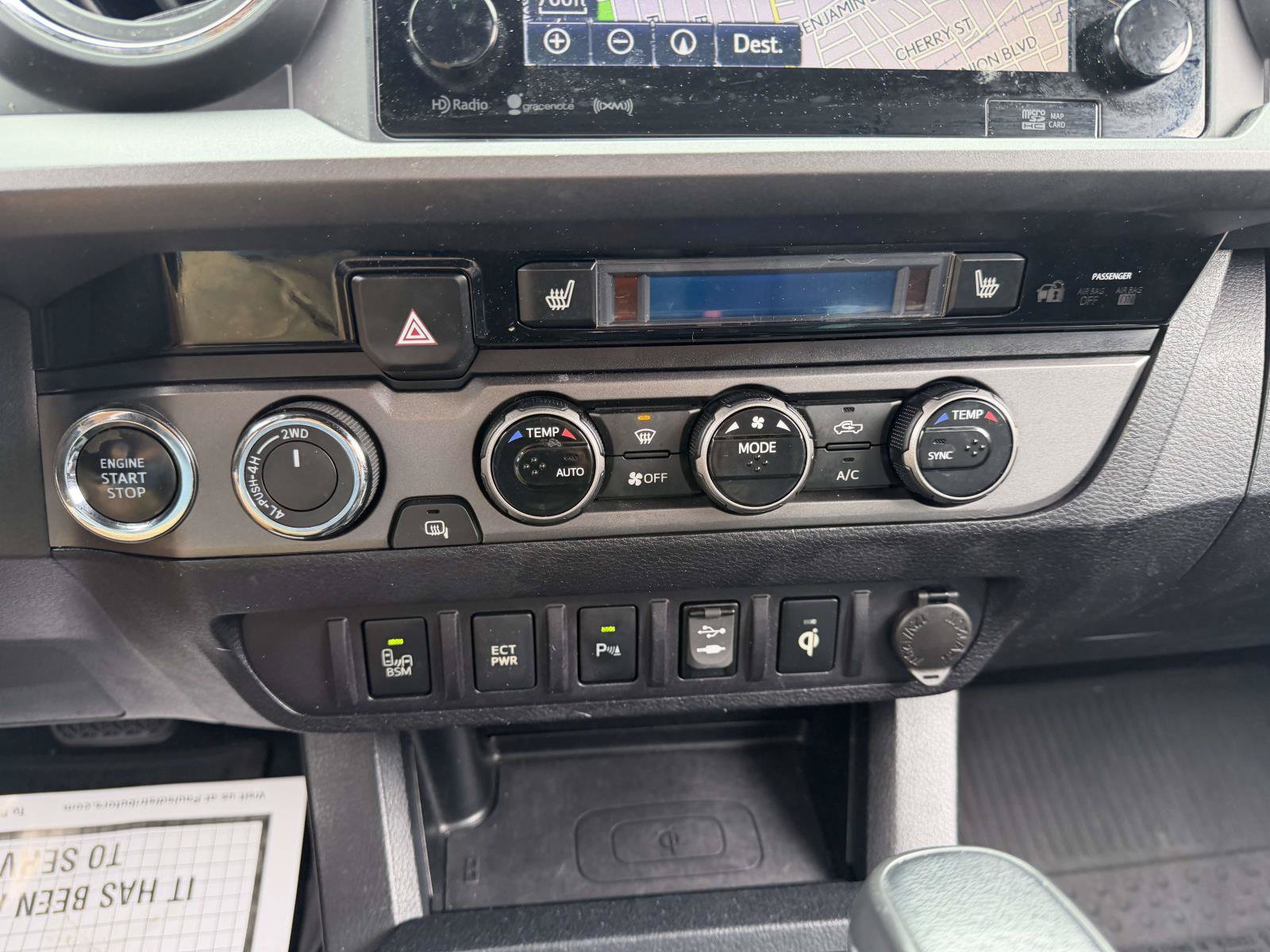 Used 2017 Toyota Tacoma TRD Pro AWD/4WD image 21