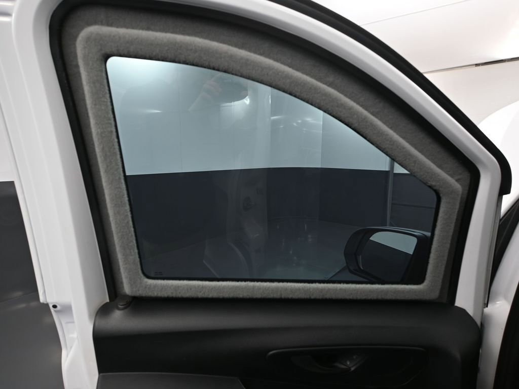 Used 2023 Mercedes-Benz Metris image 19