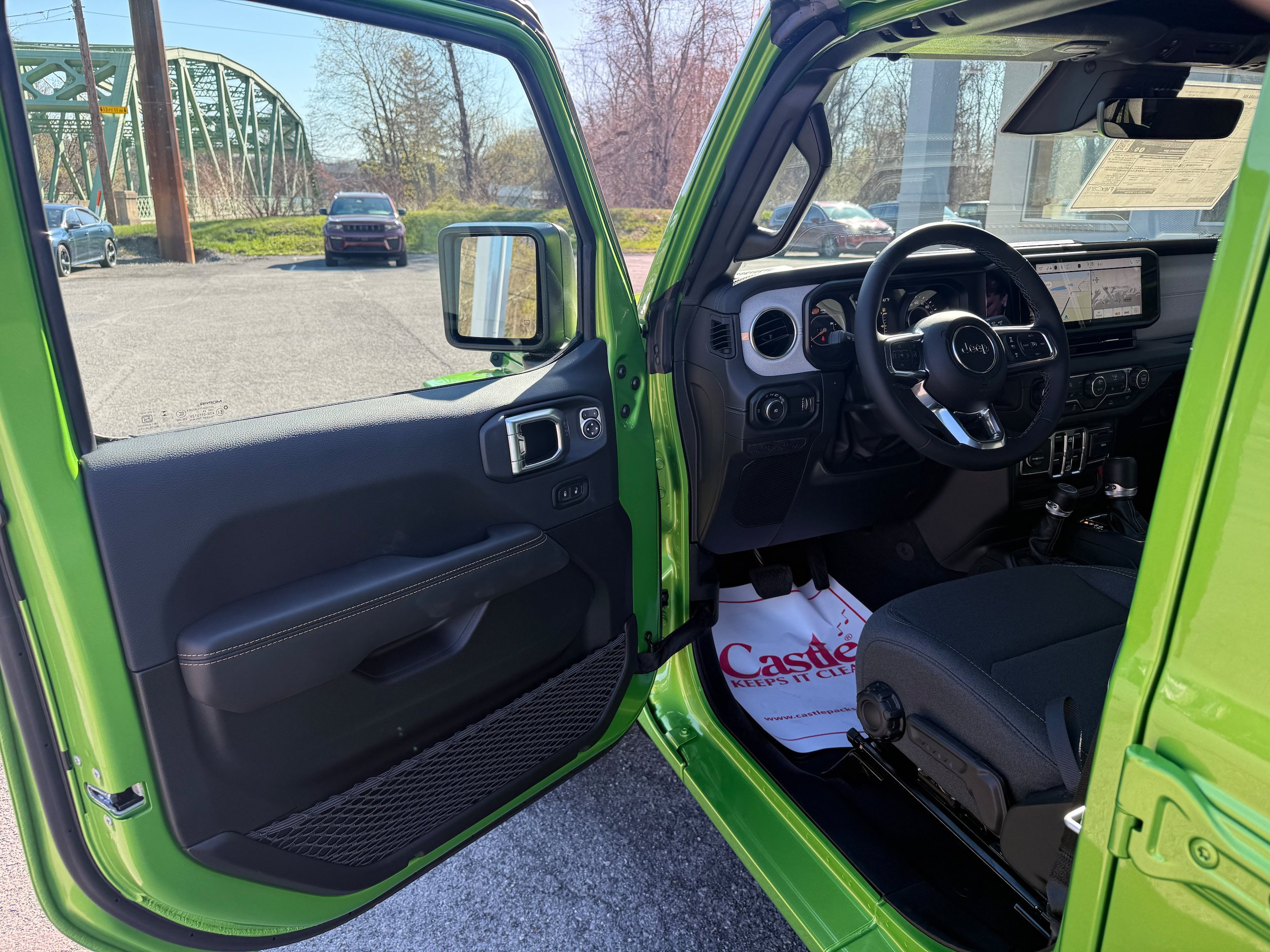 New 2026 Jeep Wrangler Sahara w/ Technology Group AWD/4WD image 16