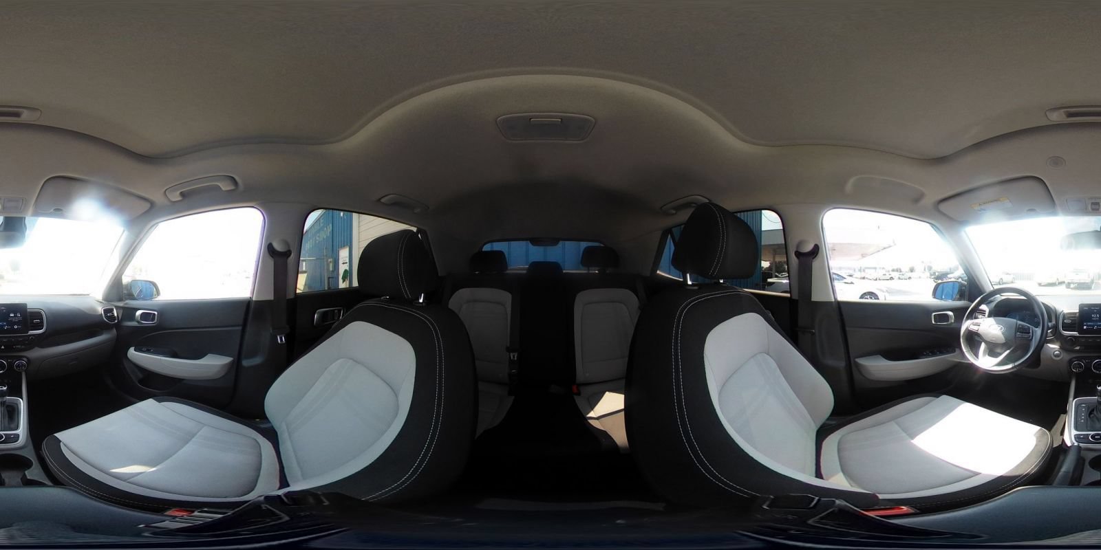 Used 2026 Hyundai Venue SEL FWD image 42