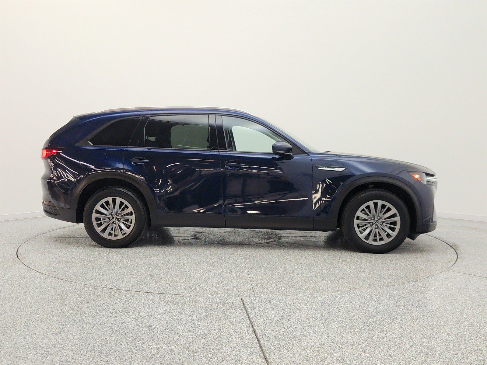 Used 2024 MAZDA CX-90 Plug-In Hybrid w/ Preferred AWD/4WD image 4