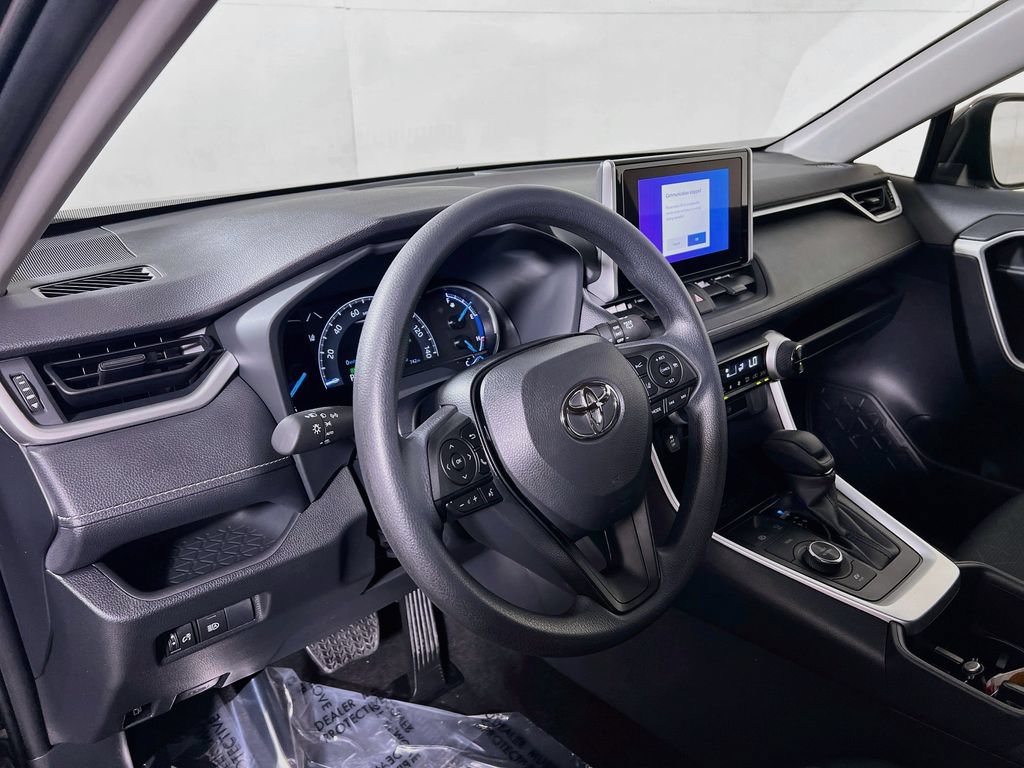 Certified 2025 Toyota RAV4 XLE AWD/4WD image 9
