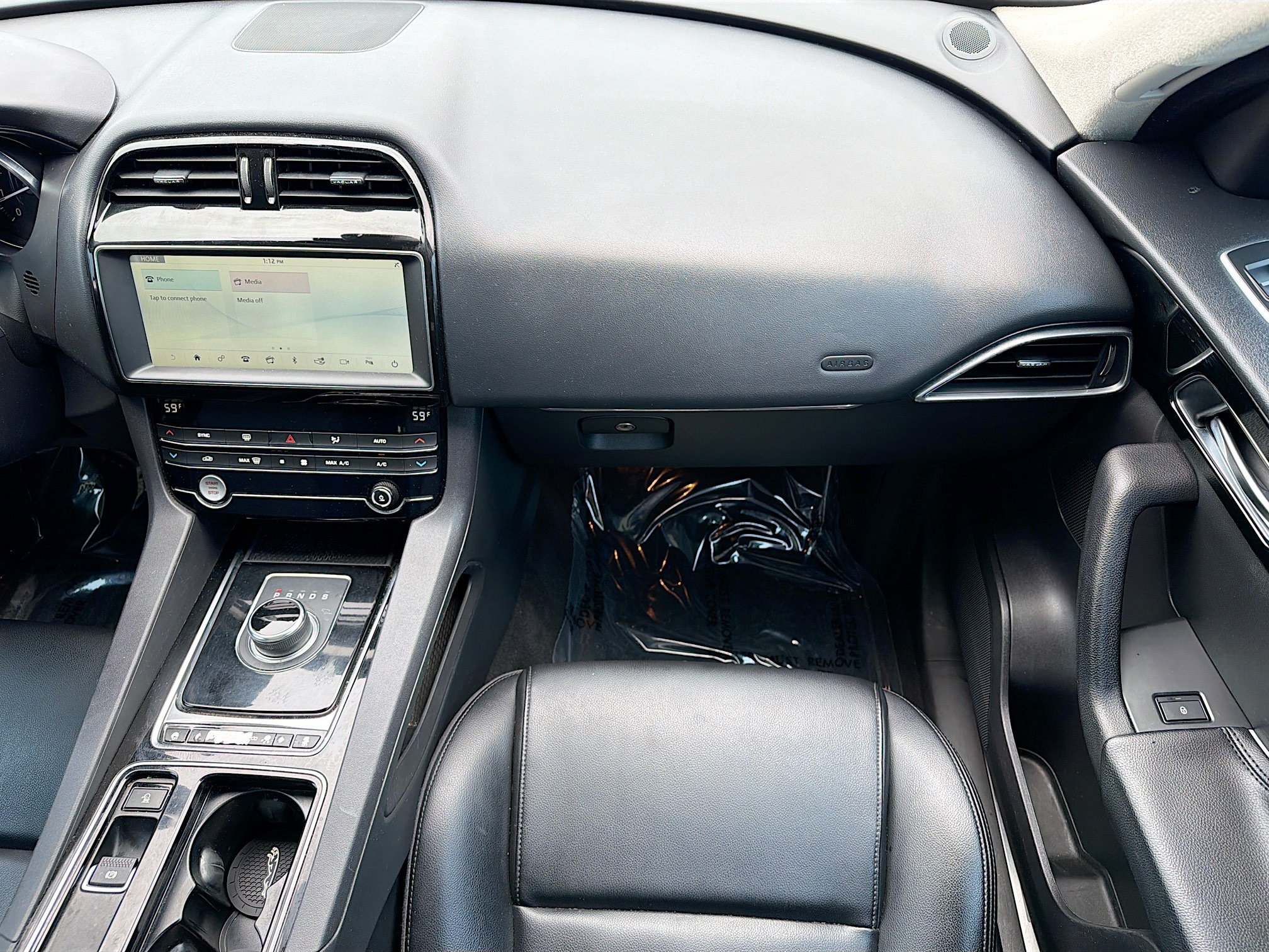 Used 2020 Jaguar F-PACE AWD/4WD image 17