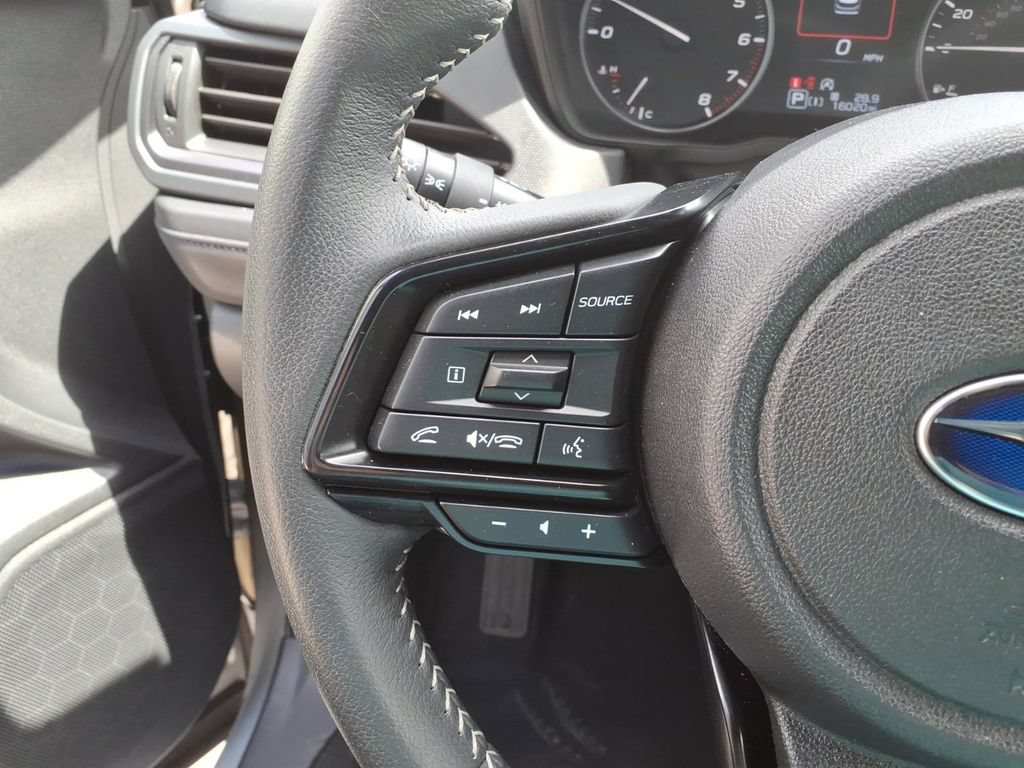 Used 2025 Subaru Forester Premium AWD/4WD image 18