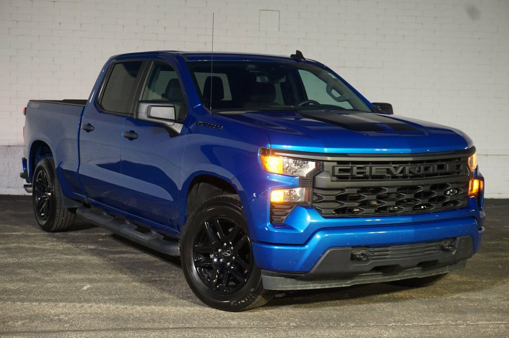 Used 2023 Chevrolet Silverado 1500 Custom w/ Rally Edition image 2