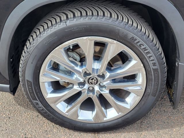 Used 2022 Toyota Highlander Limited image 10