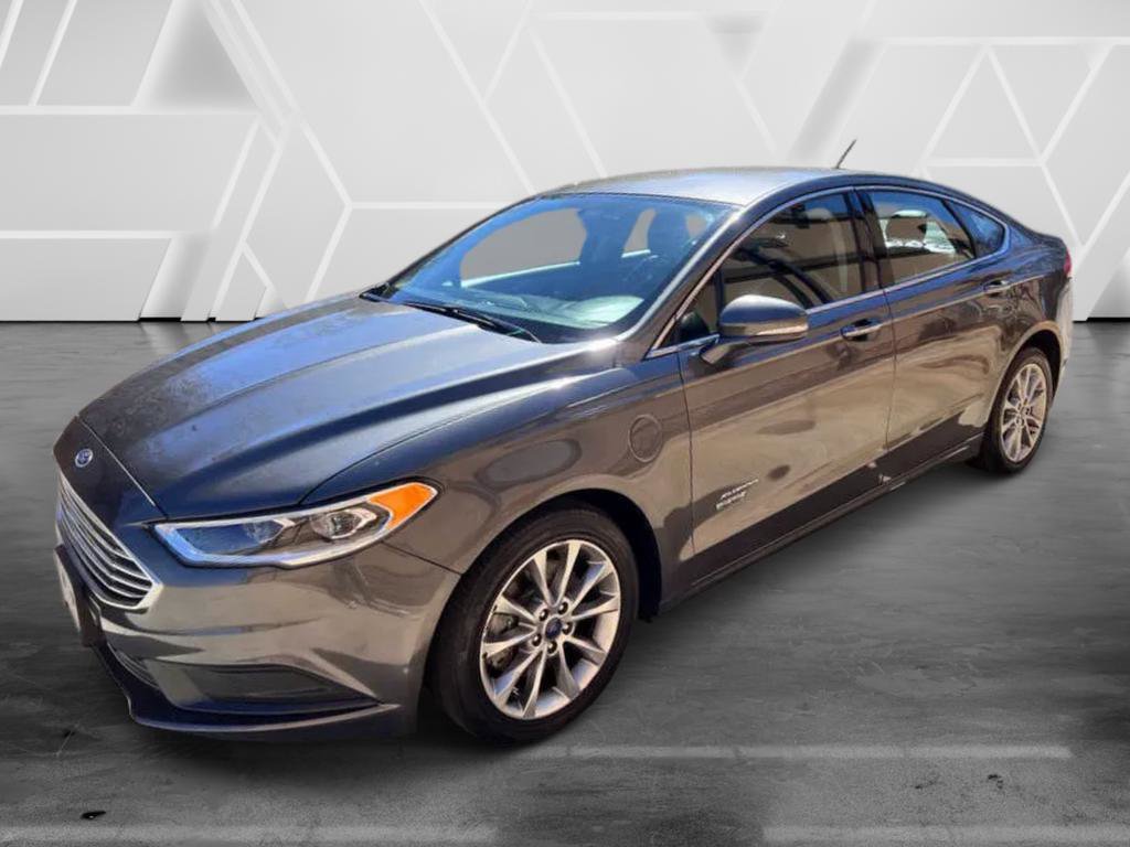 Used 2018 Ford Fusion Energi SE image 2