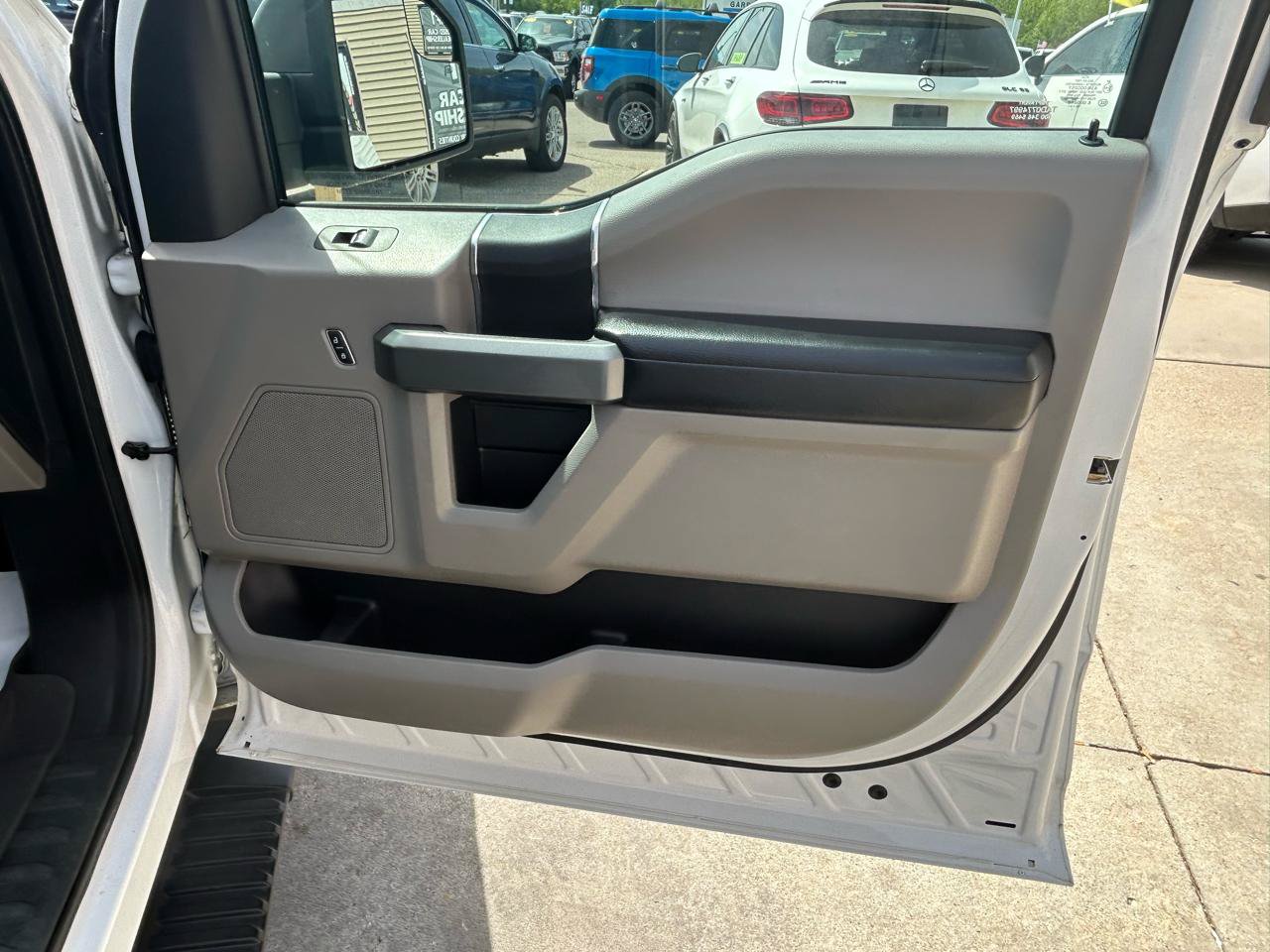Used 2017 Ford F150 XLT w/ Equipment Group 301A Mid AWD/4WD image 16