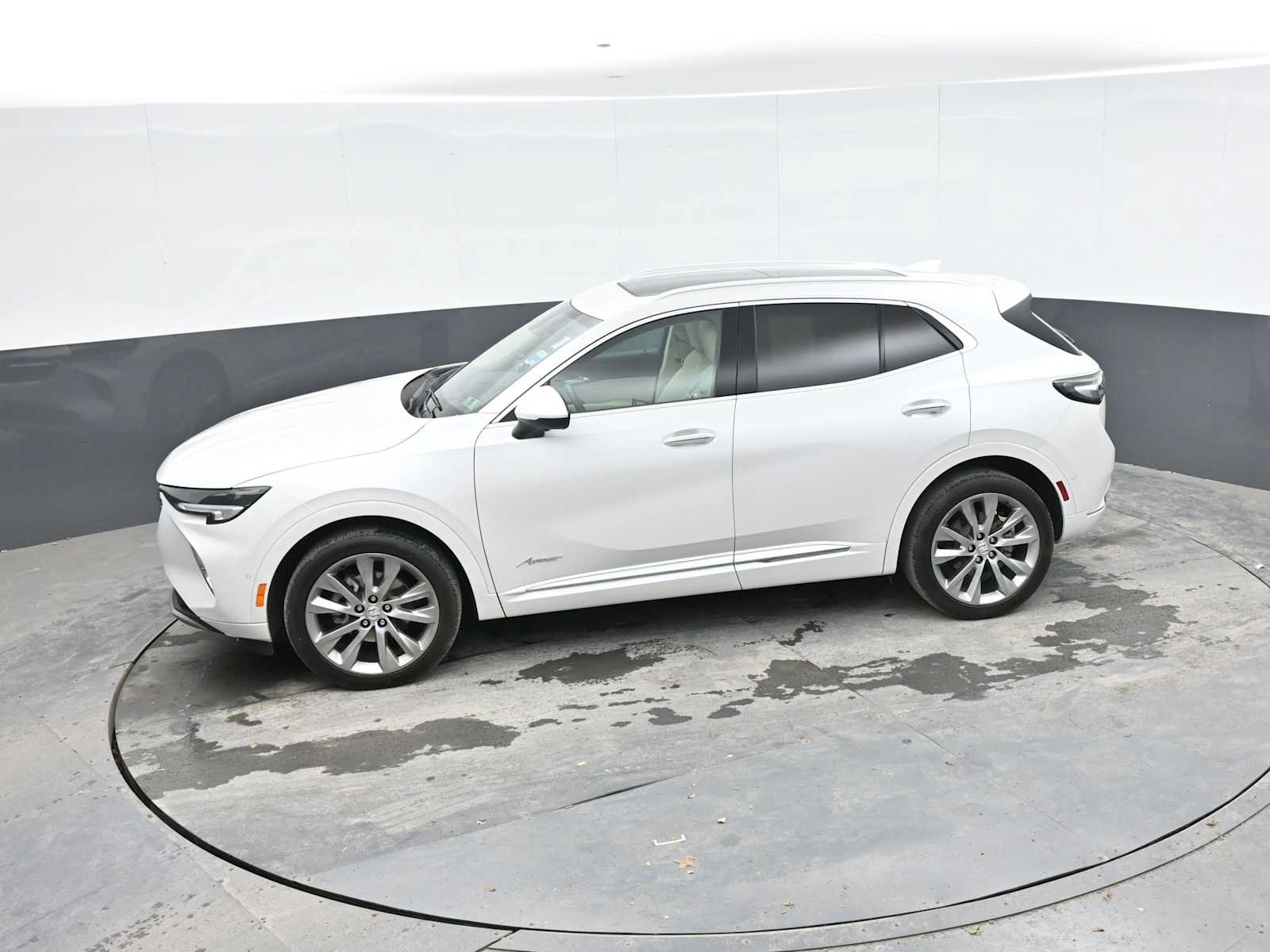 Used 2023 Buick Envision Avenir AWD/4WD image 14
