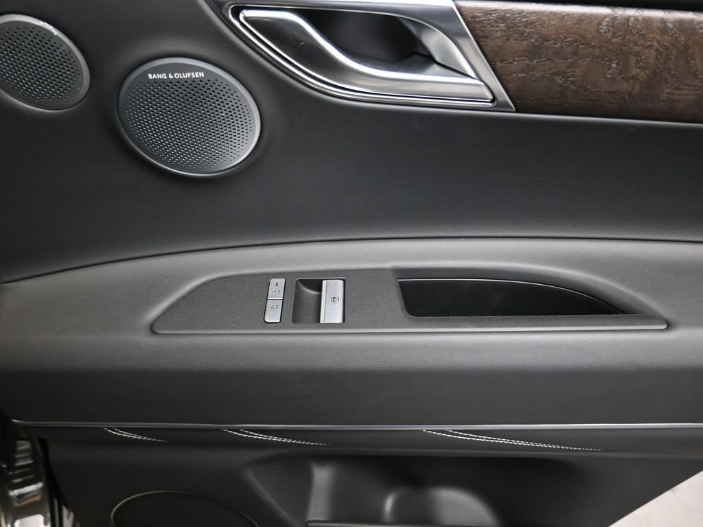 Used 2025 Genesis GV80 3.5T Prestige image 15