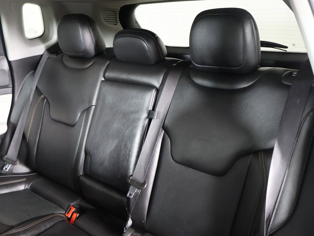Used 2022 Jeep Compass Limited image 32