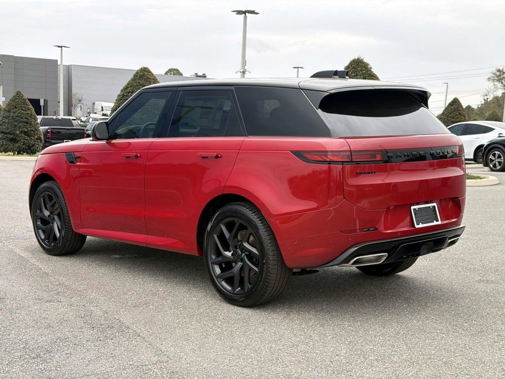 New 2026 Land Rover Range Rover Sport Dynamic SE AWD/4WD image 3