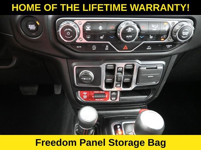 Used 2023 Jeep Gladiator Rubicon w/ Cold Weather Group image 31